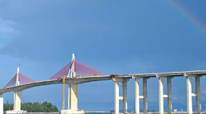 Cau-vuot-cua-bien-thuan-an